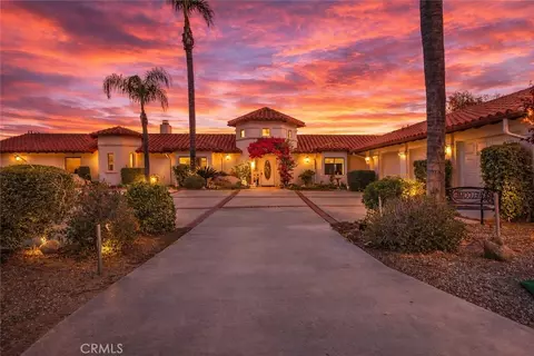 27800 Chantal Dr, Hemet, CA 92544