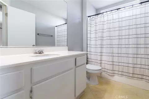 Bath - 3893 Moravia Ct, Perris, CA 92571 photo 2 of 2