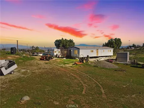 25099 Bundy Cyn, Menifee, CA 92584