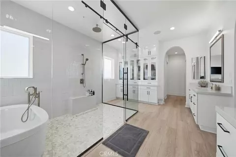 Bath - 39788 Larkspur Ter, Temecula, CA 92591 photo 1 of 4