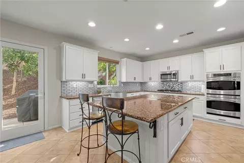 Kitchen - 34349 Lamborn St, Temecula, CA 92592 photo 1 of 7