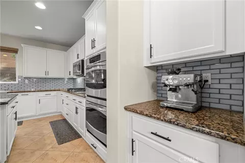 Kitchen - 34349 Lamborn St, Temecula, CA 92592 photo 3 of 7