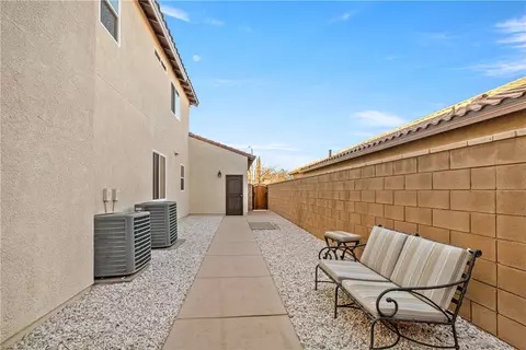 Exterior - 34349 Lamborn St, Temecula, CA 92592 photo 4 of 8