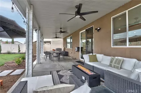 Exterior - 33063 Table Rock Dr, Winchester, CA 92596 photo 8 of 11