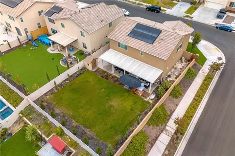 View/Area - 33063 Table Rock Dr, Winchester, CA 92596 photo 1 of 12