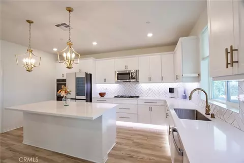 Kitchen - 33063 Table Rock Dr, Winchester, CA 92596 photo 3 of 3