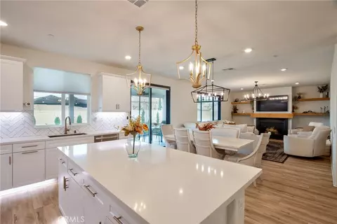 Kitchen - 33063 Table Rock Dr, Winchester, CA 92596 photo 2 of 3