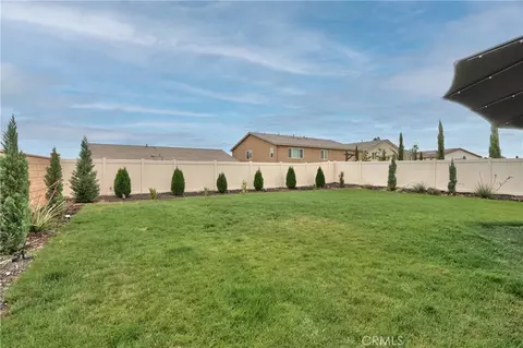 Exterior - 33063 Table Rock Dr, Winchester, CA 92596 photo 6 of 11