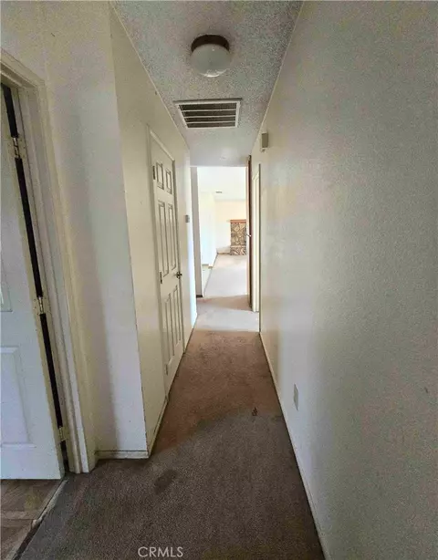 Entry Way - 22684 Powhatan, Apple Valley, CA 92308 photo 1 of 1