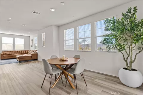 Dining - 40337 Melrose, Temecula, CA 92591 photo 1 of 2
