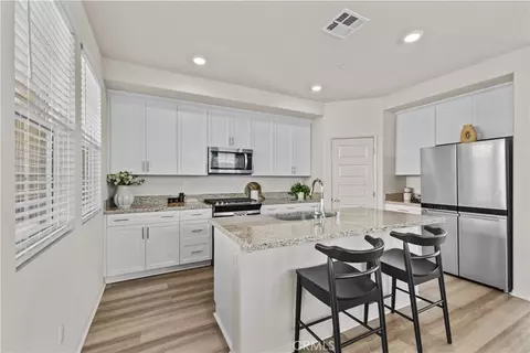 Kitchen - 40337 Melrose, Temecula, CA 92591 photo 3 of 3