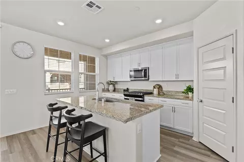 Kitchen - 40337 Melrose, Temecula, CA 92591 photo 2 of 3