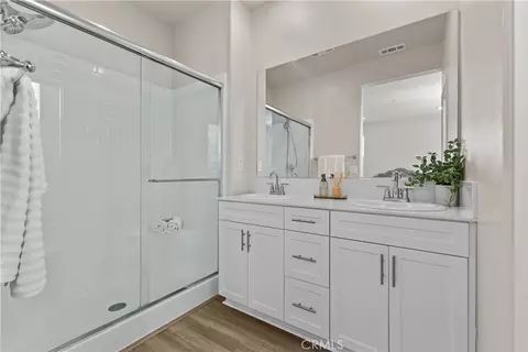 Bath - 40337 Melrose, Temecula, CA 92591 photo 2 of 3