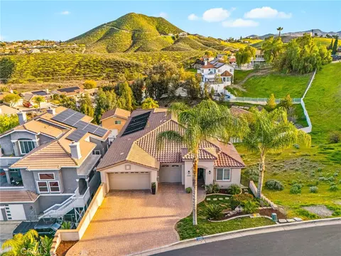 22883 Giant Fir, Canyon Lake, CA 92587