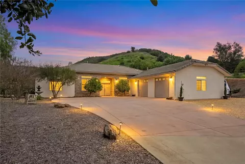 45600 La Cruz Dr, Temecula, CA 92590