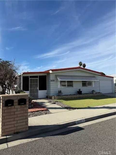 1025 S Lyon, Hemet, CA 92543