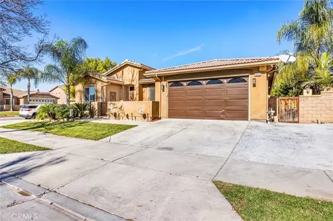 4526 Trotter Dr, Hemet, CA 92545