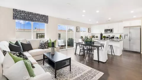 7464 Fig Grove Ln, Riverside, CA 92507