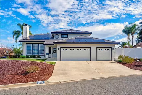 23138 Blue Bird Dr, Canyon Lake, CA 92587