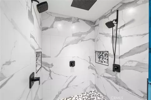 Bath - 6 Kingston Ct E, Coronado, CA 92118 photo 3 of 6