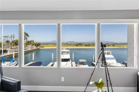 View/Area - 6 Kingston Ct E, Coronado, CA 92118 photo 5 of 6
