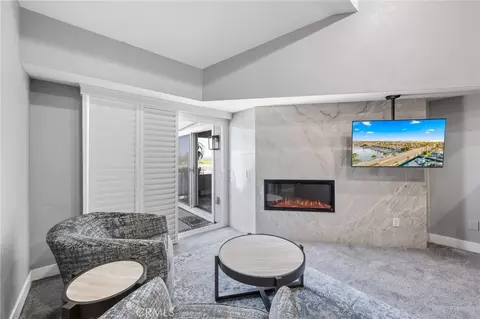 Living - 6 Kingston Ct E, Coronado, CA 92118 photo 5 of 5