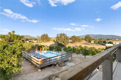 Exterior - 33851 Madera De Playa, Temecula, CA 92592 photo 4 of 4
