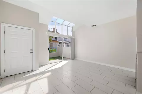 Living - 29525 Cara, Temecula, CA 92591 photo 2 of 6