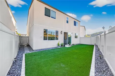 Exterior - 220 Hass Ln, Fallbrook, CA 92028 photo 8 of 9