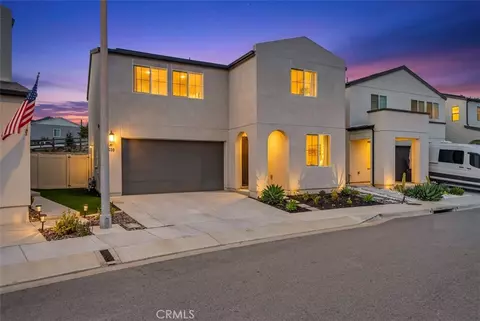 Exterior - 220 Hass Ln, Fallbrook, CA 92028 photo 3 of 9
