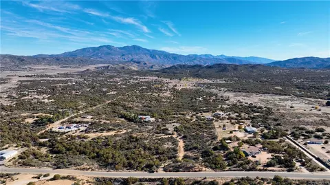 1 Chapman Rd, Anza, CA 92539 photo 3