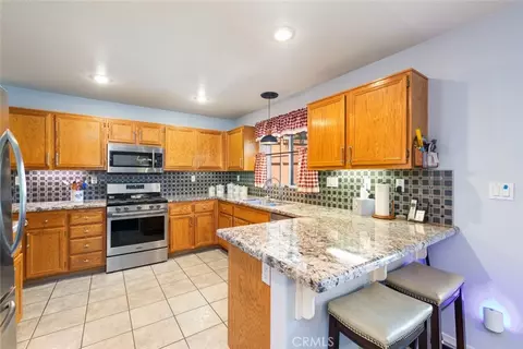Kitchen - 31775 Sandhill, Temecula, CA 92591 photo 3 of 4