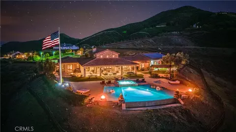30635 Sorrel Ln, Canyon Lake, CA 92587