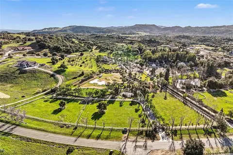 40801 Avenida La Cresta, Murrieta, CA 92562