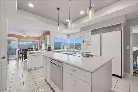 Kitchen - 2366 Green Vly, Fallbrook, CA 92028 photo 2 of 4