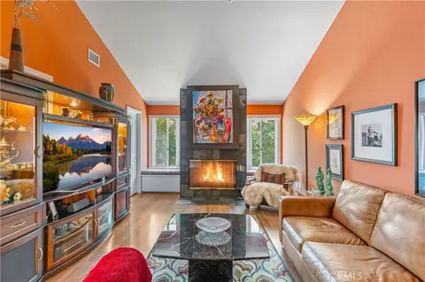 Living - 2366 Green Vly, Fallbrook, CA 92028 photo 4 of 5
