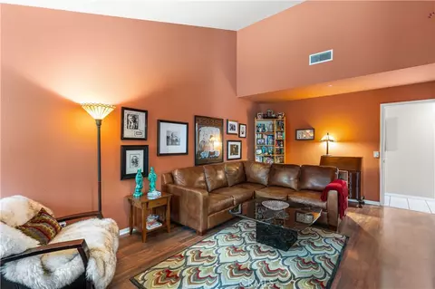 Living - 2366 Green Vly, Fallbrook, CA 92028 photo 5 of 5
