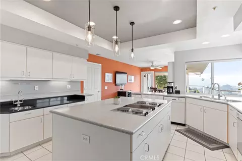 Kitchen - 2366 Green Vly, Fallbrook, CA 92028 photo 1 of 4