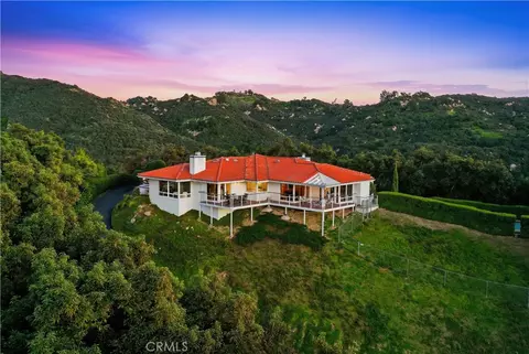 Exterior - 2366 Green Vly, Fallbrook, CA 92028 photo 1 of 17
