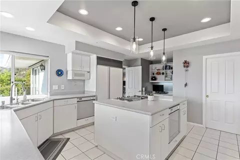 Kitchen - 2366 Green Vly, Fallbrook, CA 92028 photo 4 of 4