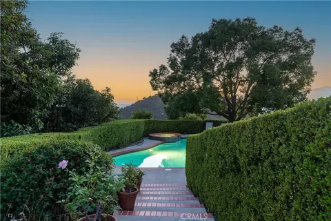 Exterior - 2366 Green Vly, Fallbrook, CA 92028 photo 2 of 17