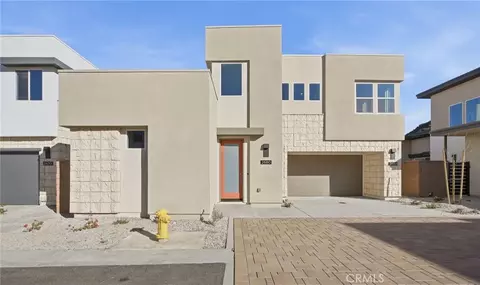 2680 Maverick Ln, Palm Springs, CA 92264