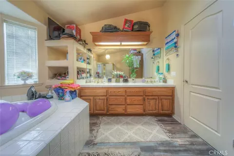 Bath - 57775 Bailey, Anza, CA 92539 photo 2 of 6