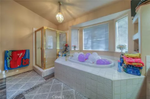 Bath - 57775 Bailey, Anza, CA 92539 photo 5 of 6