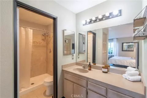 Bath - 2425 Cranston Dr #227, Escondido, CA 92025 photo 2 of 3