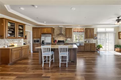 46430 De Portola Rd, Temecula, CA 92592
