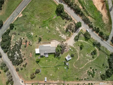 View/Area - 38833 Magee, Pala, CA 92059 photo 2 of 3