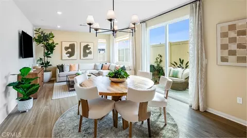 1704 Phantom Ln, Rialto, CA 92376