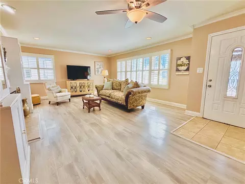 Living - 5604 Tower Rd, Riverside, CA 92506 photo 2 of 5