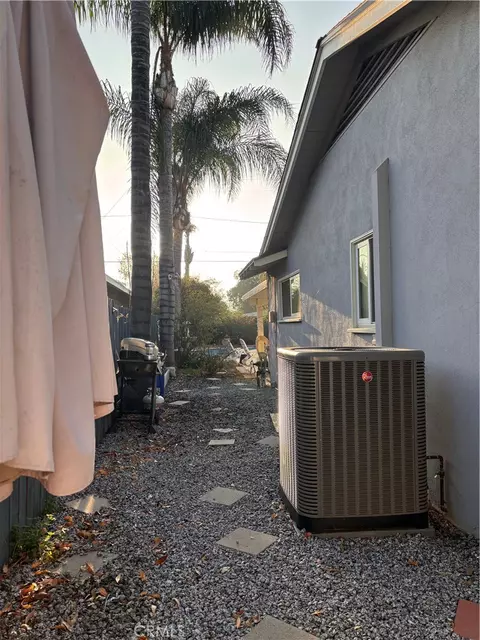 Exterior - 5604 Tower Rd, Riverside, CA 92506 photo 4 of 7